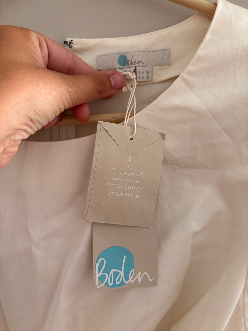 NWT Boden - Cream tie waist cream Blouse - Picture 2 of 5